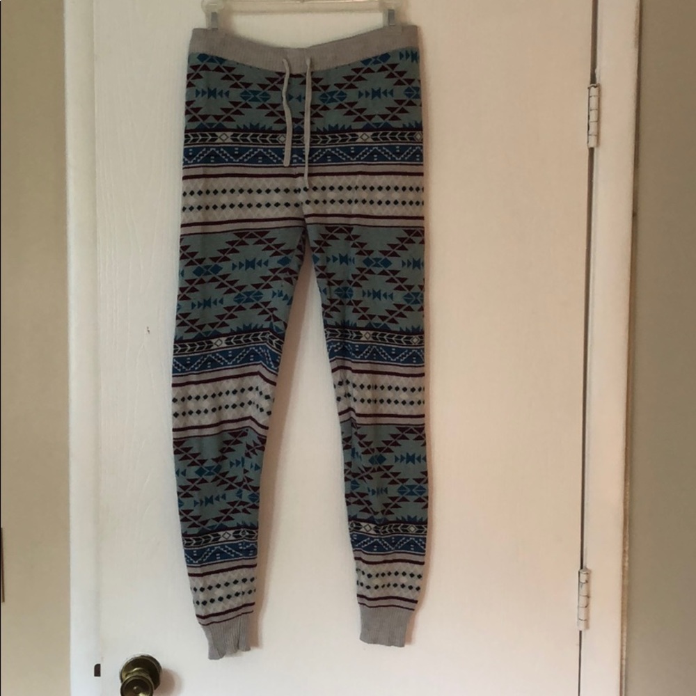 American Eagle Print Sweater Leggings